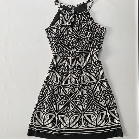 Dynamite Dresses & Skirts - Dynamite high neck dress with geometric pattern